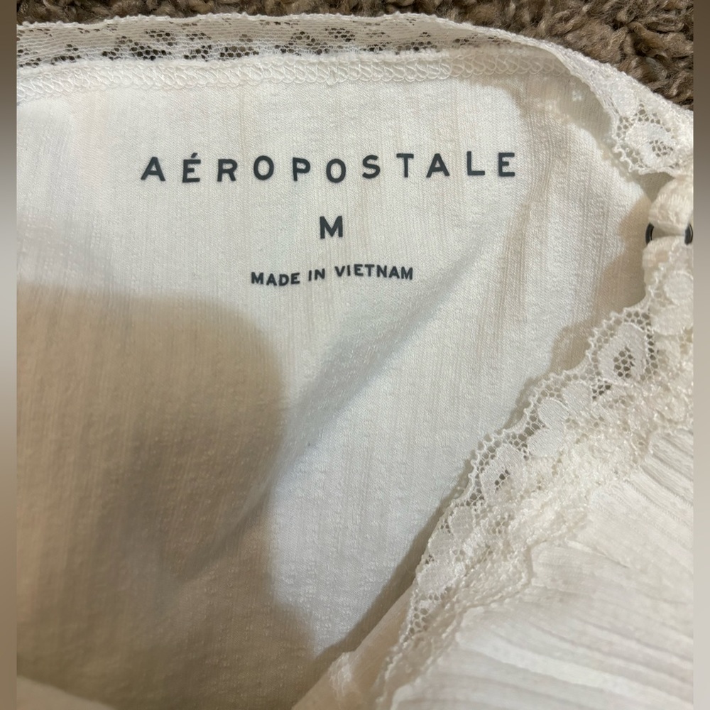 White Aeropostale Crop Top Size M Never Worn - Picture 3 of 3